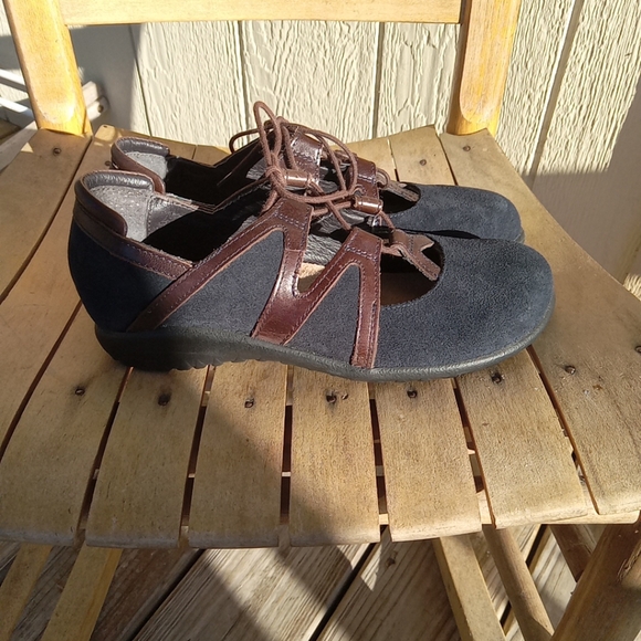 NAOT BLUE SUEDE LEATHER LACE UP MARY JANE SHOES SANDALS SIZE 36 U.S.A 5 - Picture 9 of 16